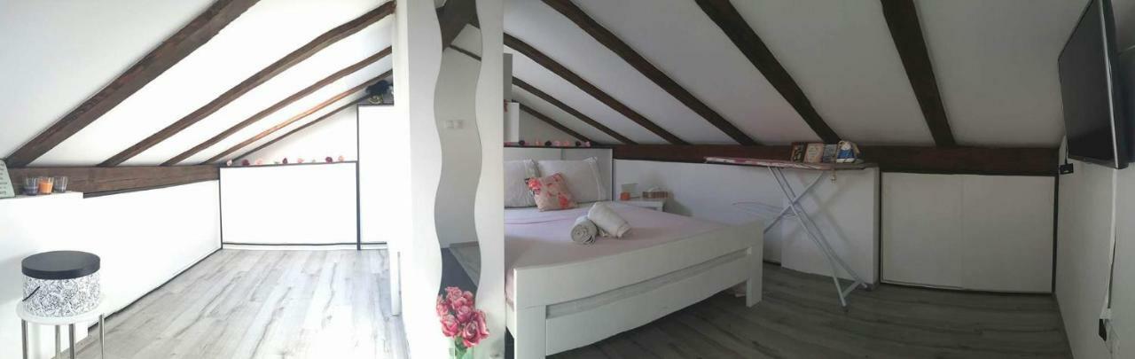 Chic Loft Appartment Đảo Krk Ngoại thất bức ảnh